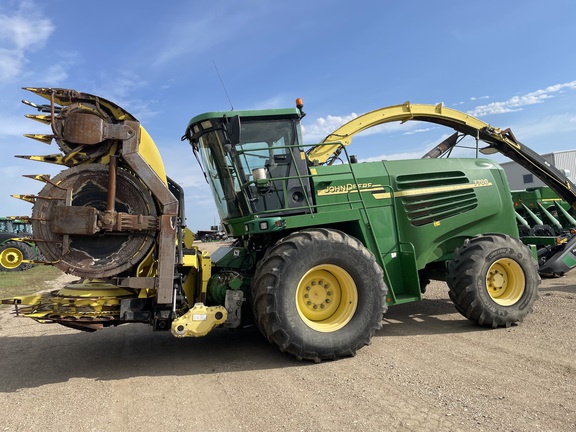 2004 John Deere 7700 Forage Harvester