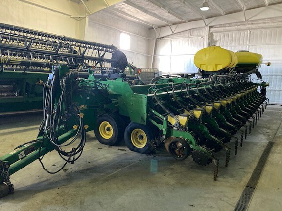 2012 John Deere DB90 Planter