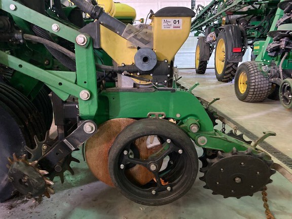 2012 John Deere DB90 Planter