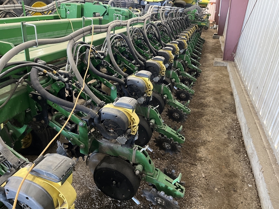 2014 John Deere DB90 Planter