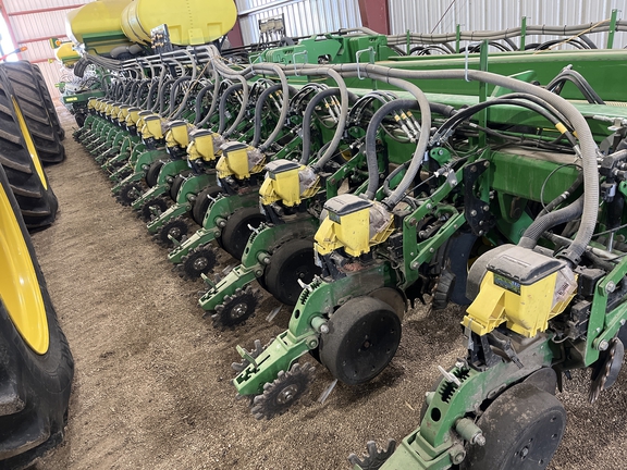 2014 John Deere DB90 Planter