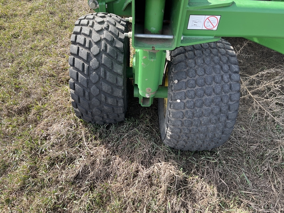 2013 John Deere 1890 Air Seeder