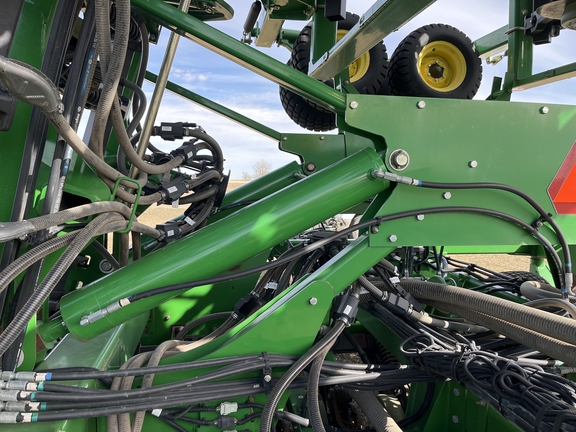 2013 John Deere 1890 Air Seeder