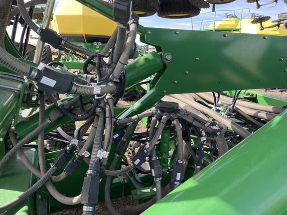 2013 John Deere 1890 Air Seeder