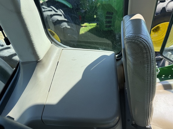 2017 John Deere 9570R Tractor 4WD