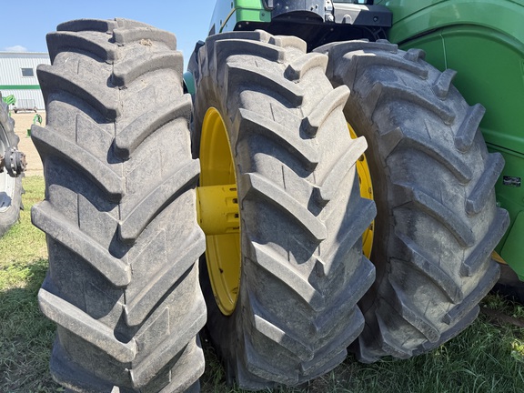 2017 John Deere 9570R Tractor 4WD