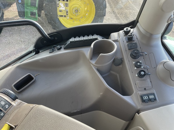 2014 John Deere 6R 155 Tractor