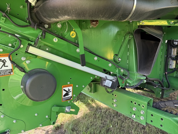 2023 John Deere S780 Combine