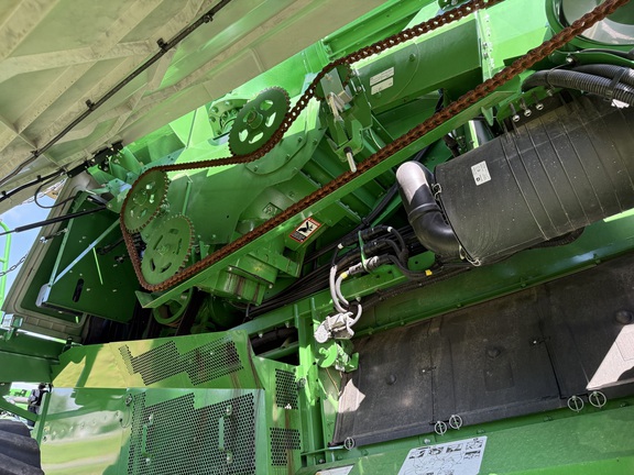 2023 John Deere S780 Combine