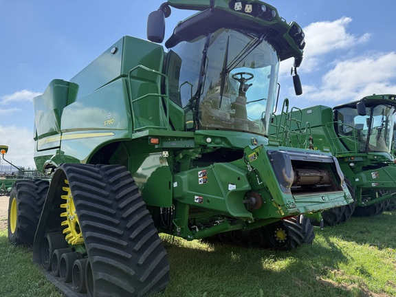 2023 John Deere S780 Combine