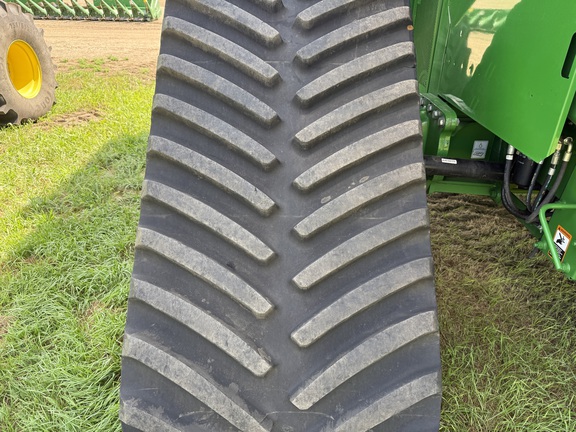 2023 John Deere S780 Combine