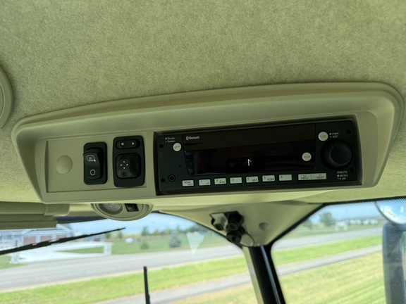 2023 John Deere S780 Combine