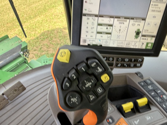 2023 John Deere S780 Combine