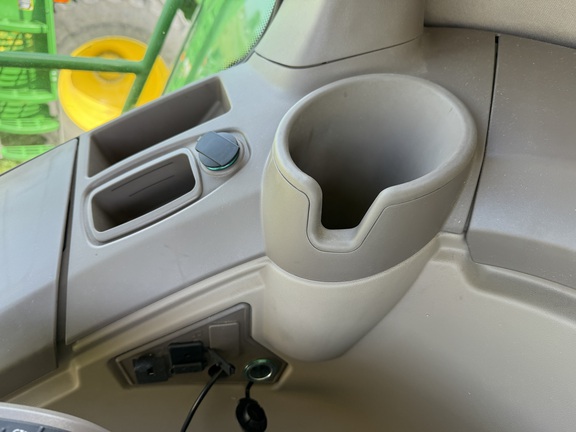 2023 John Deere S780 Combine