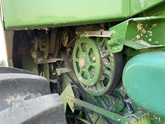 1994 John Deere 9600 Combine