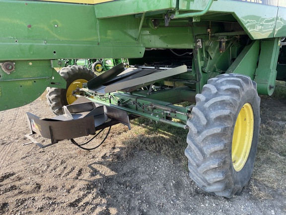 1994 John Deere 9600 Combine