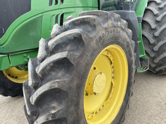 2016 John Deere 6175R Tractor