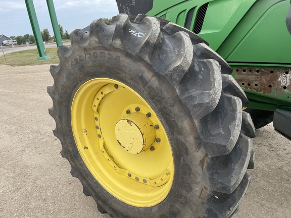 2016 John Deere 6175R Tractor