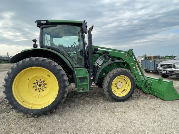 2014 John Deere 6125R Tractor