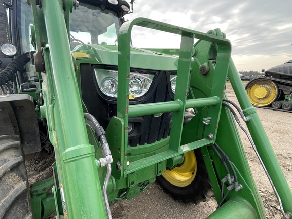 2014 John Deere 6125R Tractor