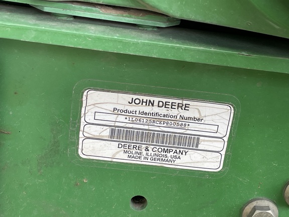 2014 John Deere 6125R Tractor