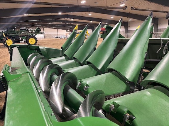 2021 John Deere C12R Header Corn Head