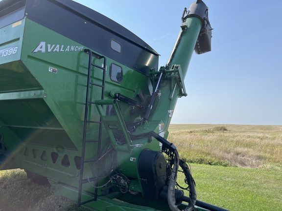 2018 Brent 1396 Grain Cart