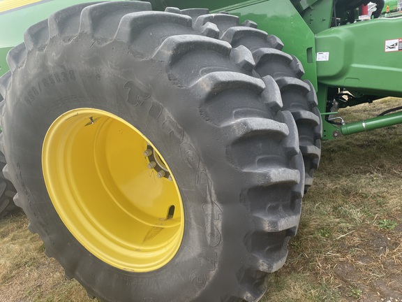 2017 John Deere S680 Combine