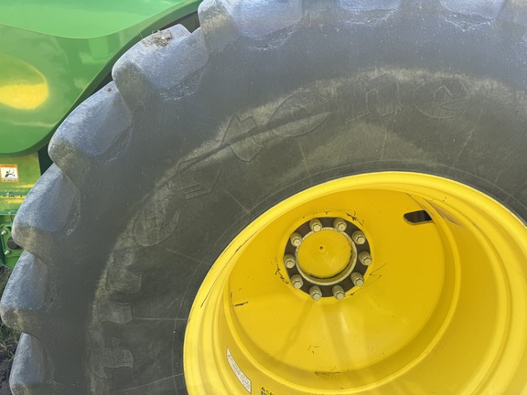 2017 John Deere S680 Combine