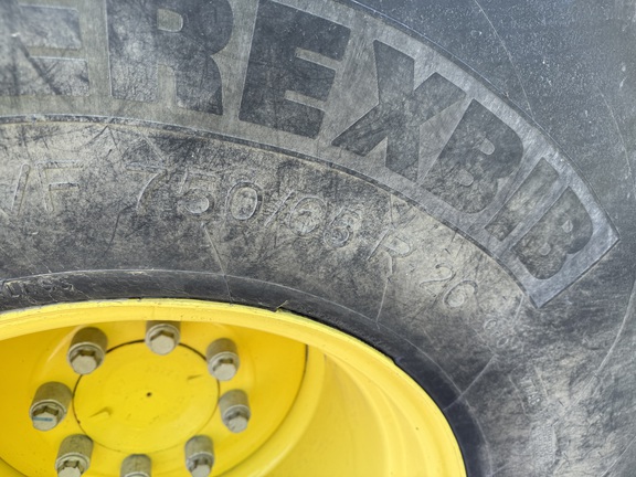 2017 John Deere S680 Combine