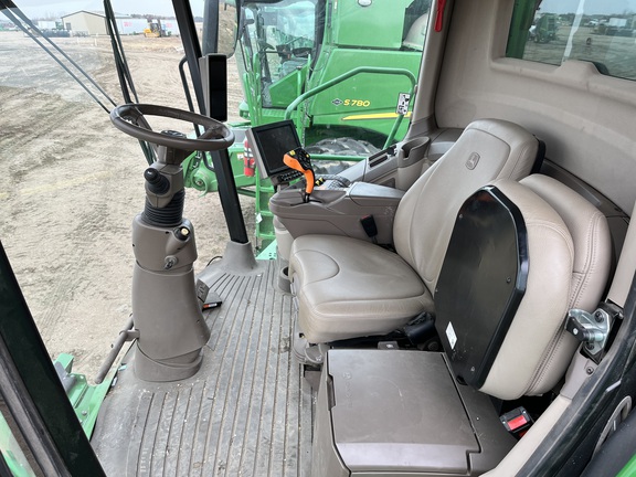 2021 John Deere S780 Combine
