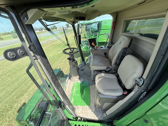 2021 John Deere S780 Combine