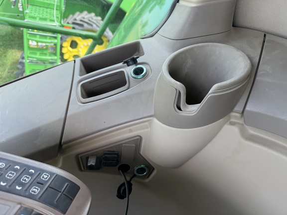 2021 John Deere S780 Combine