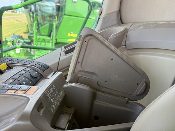 2021 John Deere S780 Combine