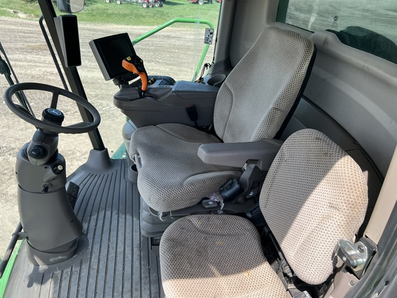 2022 John Deere S780 Combine