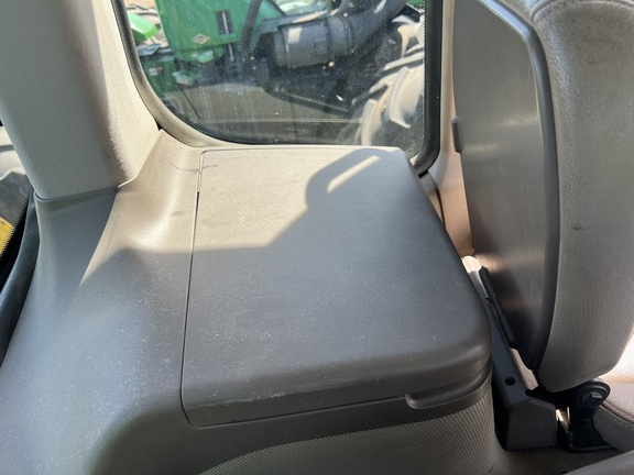 2018 John Deere 9570RX Tractor Rubber Track