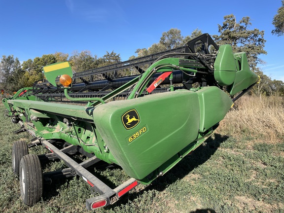 2015 John Deere 635FD Header Combine