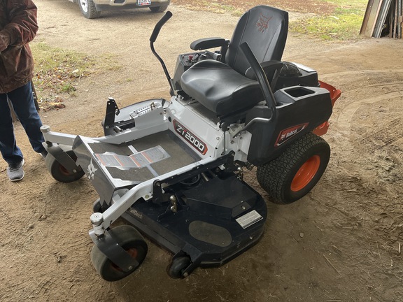 2022 Bobcat zt 2000 Mower/Zero Turn