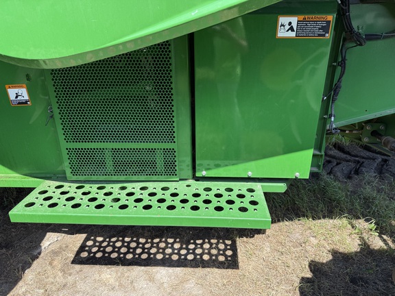 2021 John Deere S780 Combine