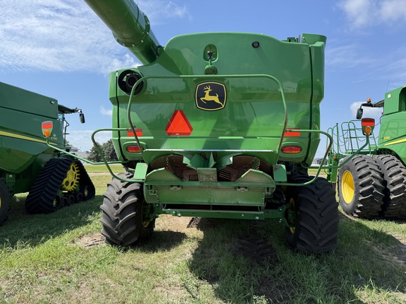 2021 John Deere S780 Combine