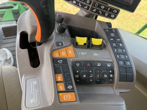 2021 John Deere S780 Combine