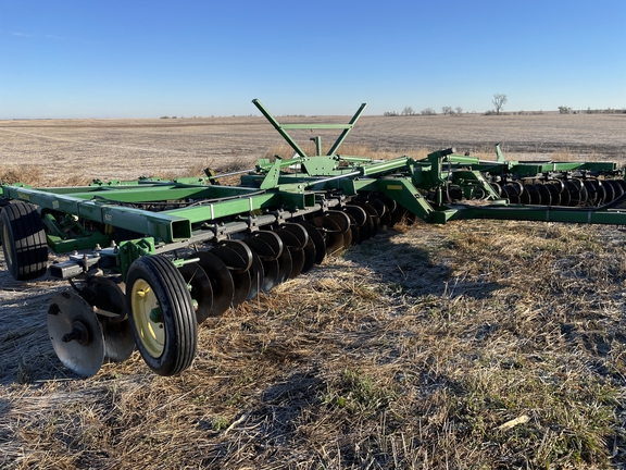 2010 John Deere 637 Disk