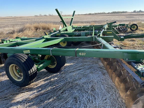 2010 John Deere 637 Disk