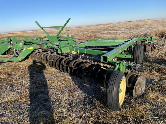 2010 John Deere 637 Disk