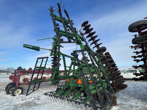 2010 John Deere 637 Disk