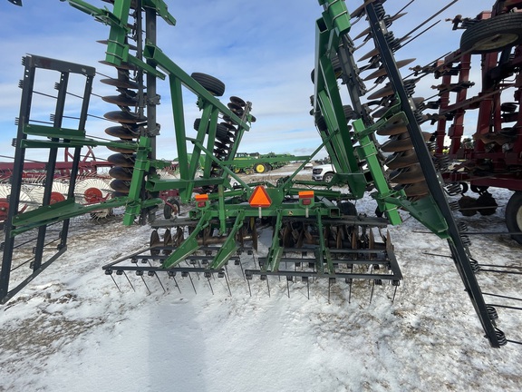 2010 John Deere 637 Disk