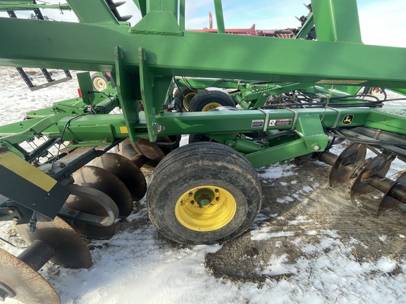 2010 John Deere 637 Disk