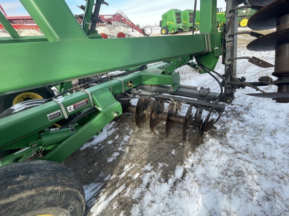 2010 John Deere 637 Disk