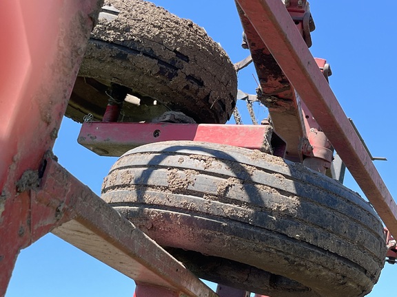 1998 Case IH 4300 Field Cultivator