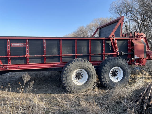 2021 John Deere TR20T Manure Spreader